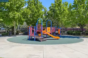356 Turnstone Cir, Pittsburg, CA 94565 - Photo 35
