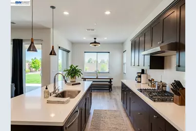 3206 Shrute Dr, Lathrop, CA 95330 - Photo 9