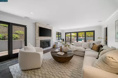 330 Twin Peaks Ln, Alamo, CA 94507 - Photo 17