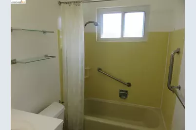 1314 Kains Ave #4, Berkeley, CA 94702 - Photo 9