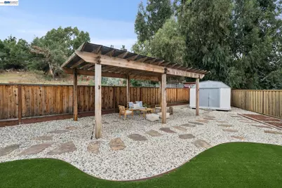 21112 Tyee Ct, Castro Valley, CA 94546 - Photo 39