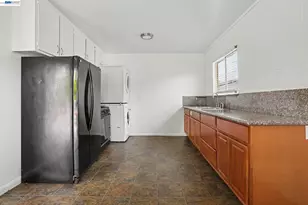 1110 Buena Vista, Alameda, CA 94501 - Photo 13
