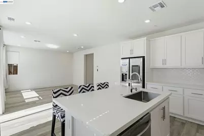 7149 Diamond Ave, Tracy, CA 95377 - Photo 15