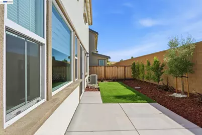 7149 Diamond Ave, Tracy, CA 95377 - Photo 41
