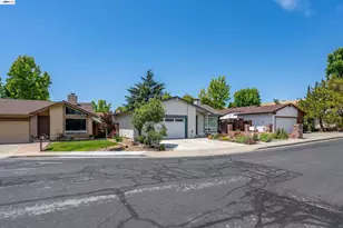 1255 Cougar Ln, Concord, CA 94521 - Photo 9