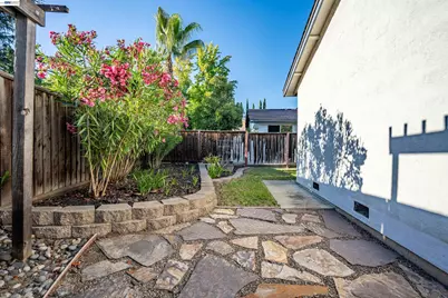 1255 Cougar Ln, Concord, CA 94521 - Photo 49
