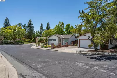 1255 Cougar Ln, Concord, CA 94521 - Photo 7