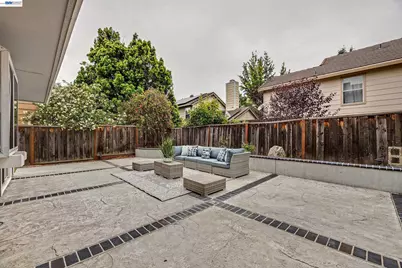 323 Sandstone Dr, Fremont, CA 94536 - Photo 23