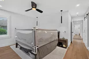 127 Peacock Dr, San Rafael, CA 94901 - Photo 23