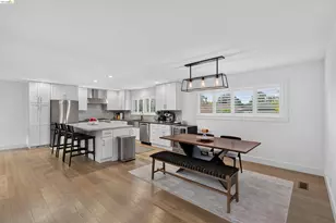 127 Peacock Dr, San Rafael, CA 94901 - Photo 13
