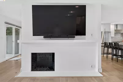 127 Peacock Dr, San Rafael, CA 94901 - Photo 7