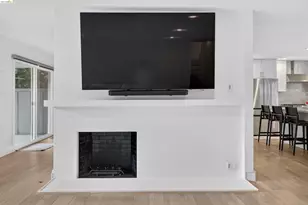 127 Peacock Dr, San Rafael, CA 94901 - Photo 7
