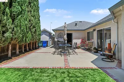 1749 Domaine Way, Oakley, CA 94561 - Photo 29