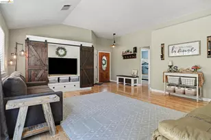 1749 Domaine Way, Oakley, CA 94561 - Photo 19