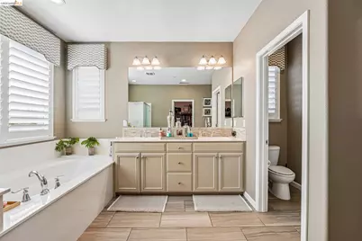 8586 Pinehollow Cir, Discovery Bay, CA 94505 - Photo 29