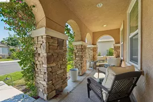 8586 Pinehollow Cir, Discovery Bay, CA 94505 - Photo 3