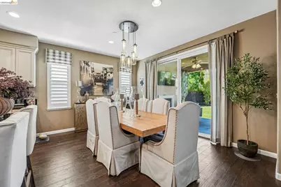 8586 Pinehollow Cir, Discovery Bay, CA 94505 - Photo 7