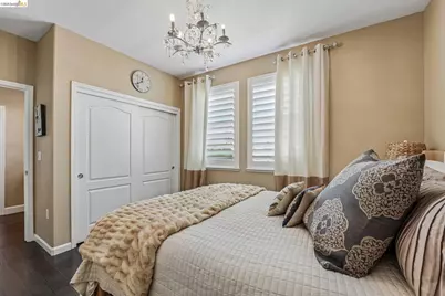 8586 Pinehollow Cir, Discovery Bay, CA 94505 - Photo 25