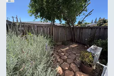 668 Grand Ter, Hayward, CA 94541 - Photo 27