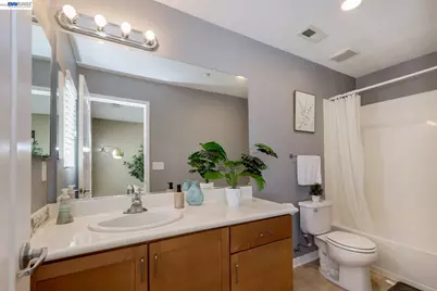 668 Grand Ter, Hayward, CA 94541 - Photo 25