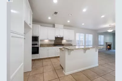 60 Pacifico St, Mountain House, CA 95391 - Photo 5