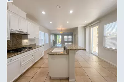 60 Pacifico St, Mountain House, CA 95391 - Photo 7