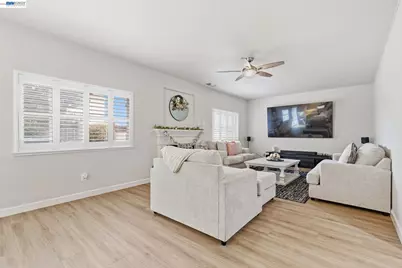 763 Grafton St, Manteca, CA 95337 - Photo 17