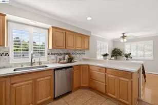 1137 Kottinger Dr, Pleasanton, CA 94566 - Photo 15