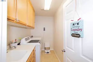 98 W Atento Ln, Mountain House, CA 95391 - Photo 21