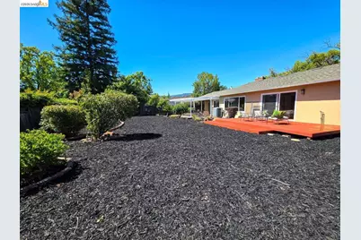 965 Springer Rd, Los Altos, CA 94024 - Photo 3