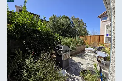 1036 Suncrest Ct, Richmond, CA 94806 - Photo 29