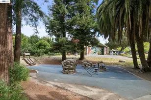 2600 55th Ave, Oakland, CA 94605 - Photo 37