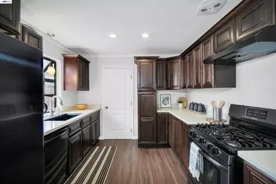 586 Bluefield Ln, Hayward, CA 94541 - Photo 21