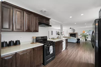 586 Bluefield Ln, Hayward, CA 94541 - Photo 23