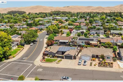 4601 Wilson Ln, Concord, CA 94521 - Photo 53