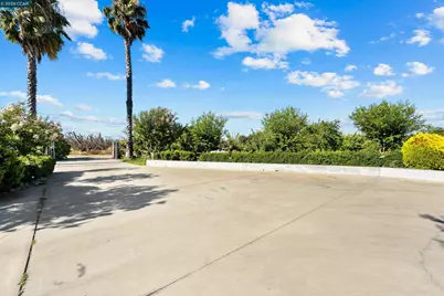 12732 West Ln, Lodi, CA 95240 - Photo 73