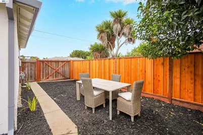 7 Newhall St, Hayward, CA 94544 - Photo 41