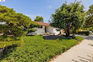 1393 Annapolis Way, San Jose, CA 95118 - Photo 5