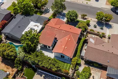 1393 Annapolis Way, San Jose, CA 95118 - Photo 35