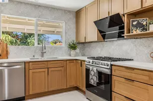 1393 Annapolis Way, San Jose, CA 95118 - Photo 15