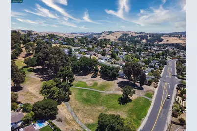 913 Seascape Cir, Rodeo, CA 94572 - Photo 91