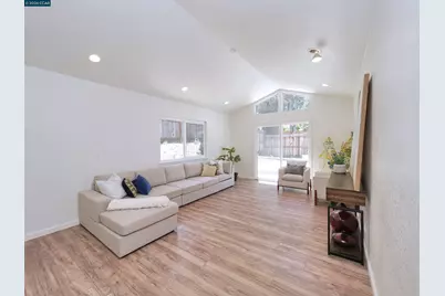 913 Seascape Cir, Rodeo, CA 94572 - Photo 13