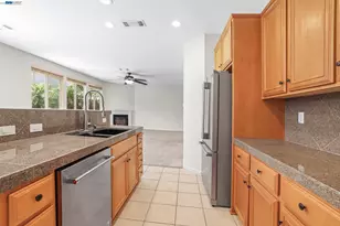 2472 Grant St, Brentwood, CA 94513 - Photo 13