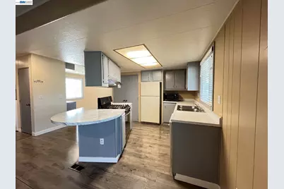 28830 Granada Dr., Hayward, CA 94544 - Photo 9