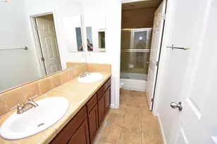5548 Cortina Ln, Stockton, CA 95219 - Photo 29