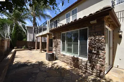 5548 Cortina Ln, Stockton, CA 95219 - Photo 37