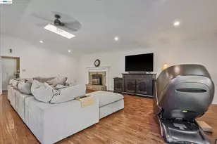 2065 Gill Port Ln, Walnut Creek, CA 94598 - Photo 13
