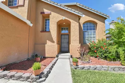 2236 Newport Ct, Discovery Bay, CA 94505 - Photo 3