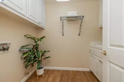 4166 Mystic View Ct, Hayward, CA 94542 - Photo 37