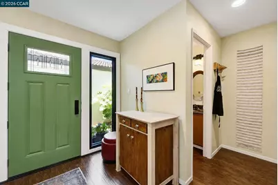 908 Marina Dr, Napa, CA 94559 - Photo 9